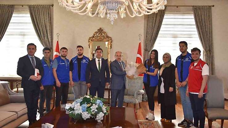 Vali Karadeniz kurum müdürlerini ağırladı