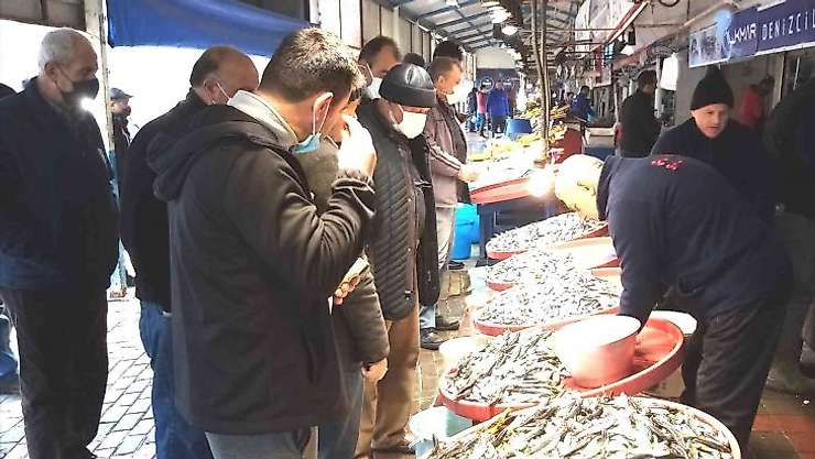 Vatandaş balık haline akın etti