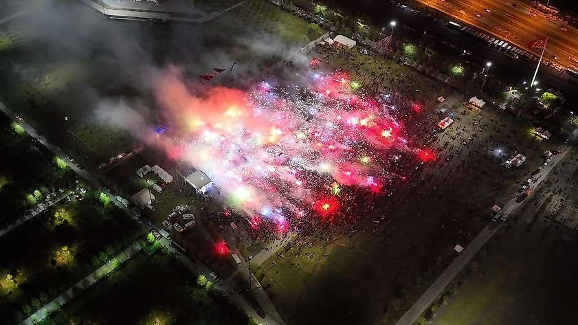 Trabzonspor’un şampiyonluk kutlaması havadan görüntülendi