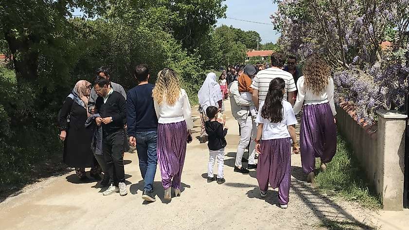 Çanakkale’de Aşıklar Sokağı’nda gençler kısmetini aradı