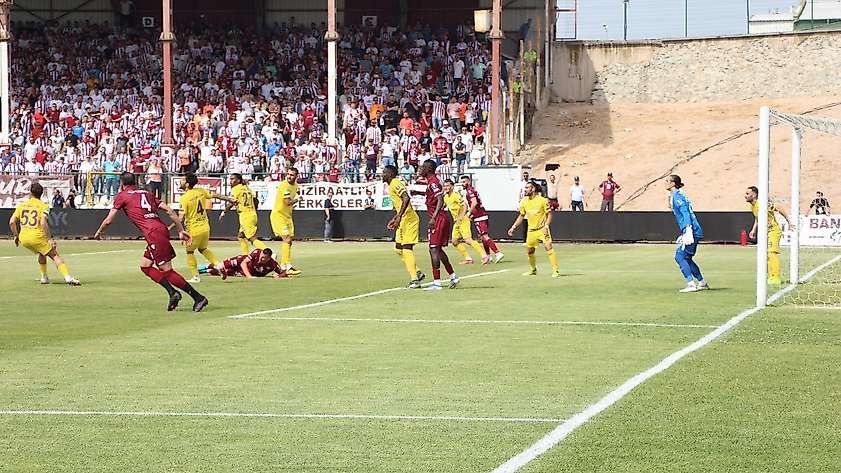 Bandırmaspor finale yükseldi