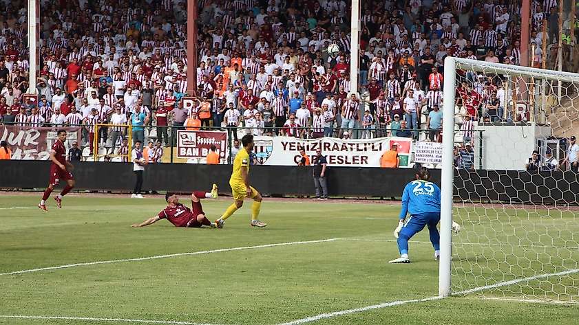 Bandırmaspor finale yükseldi